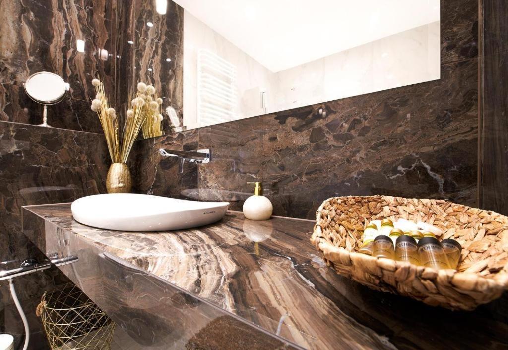 Jacuzzi Spa Prestige คราคูฟ ภายนอก รูปภาพ