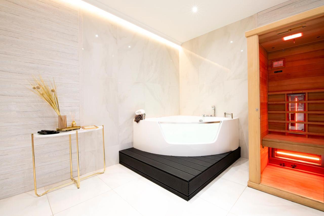 Jacuzzi Spa Prestige คราคูฟ ภายนอก รูปภาพ